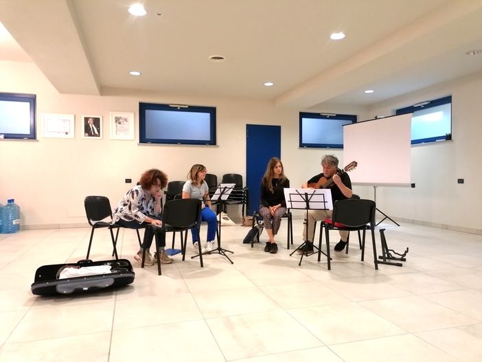 Guarene, in frazione Vaccheria si presenta il progetto "Big Bang Art" Guarene, in frazione Vaccheria si presenta il progetto "Big Bang Art"