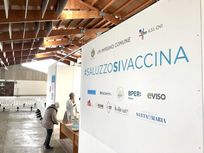 L'hub vaccinale di Saluzzo, al Foro Boario