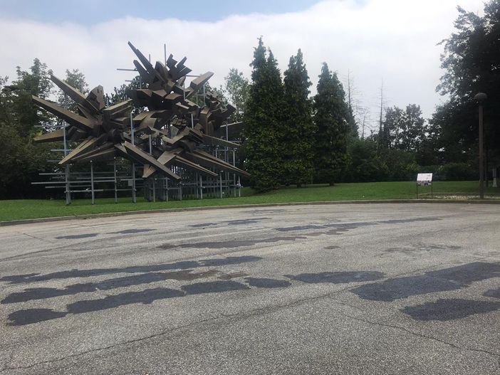 Cuneo: nuove scritte e svastiche davanti al Monumento della Resistenza