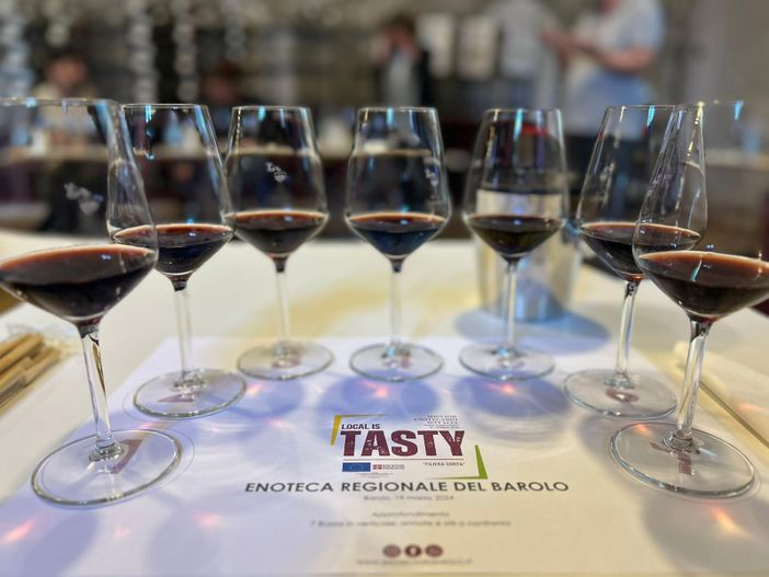 I migliori enotecari d’Italia al Master organizzato dall’Enoteca Regionale del Barolo I migliori enotecari d’Italia al Master organizzato dall’Enoteca Regionale del Barolo