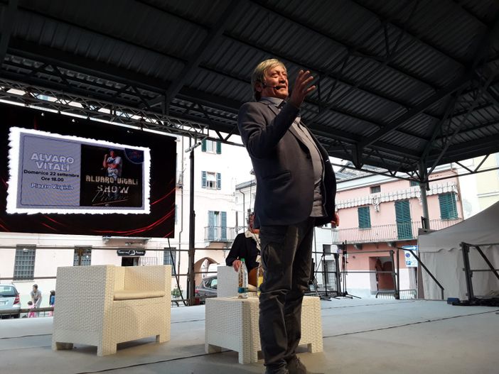 Sperandeo al Festival del Sorriso di Cuneo: "La mia faccia mi ha sempre aiutato ad interpretare questi ruoli. Ma è importante avere un'anima buona"