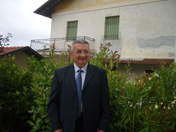 E' morto Angelo Giusiano, ex primo cittadino di Manta e fiero alpino: fu l'ultimo sindaco dell'Unione Popolare mantese E' morto Angelo Giusiano, ex primo cittadino di Manta e fiero alpino: fu l'ultimo sindaco dell'Unione Popolare mantese