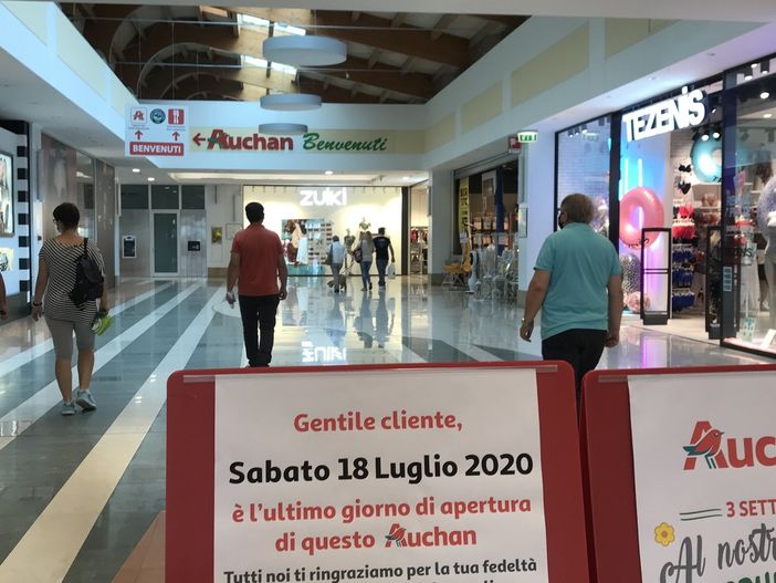 L'Auchan di Cuneo chiude per diventare Conad: riaprirà con le nuove insegne il 3 settembre L'Auchan di Cuneo chiude per diventare Conad: riaprirà con le nuove insegne il 3 settembre