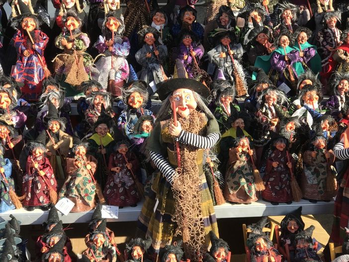 Oggi a Cuneo si festeggia con la Befana del Vigile Oggi a Cuneo si festeggia con la Befana del Vigile