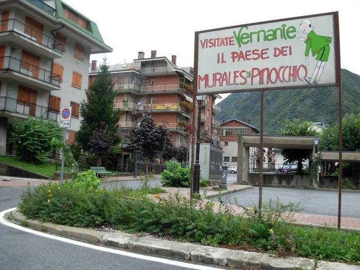 Vernante, Pro Natura e Legambiente Cuneo: "La vista dell'ex vetreria non invita a concedersi una sosta nel paese"