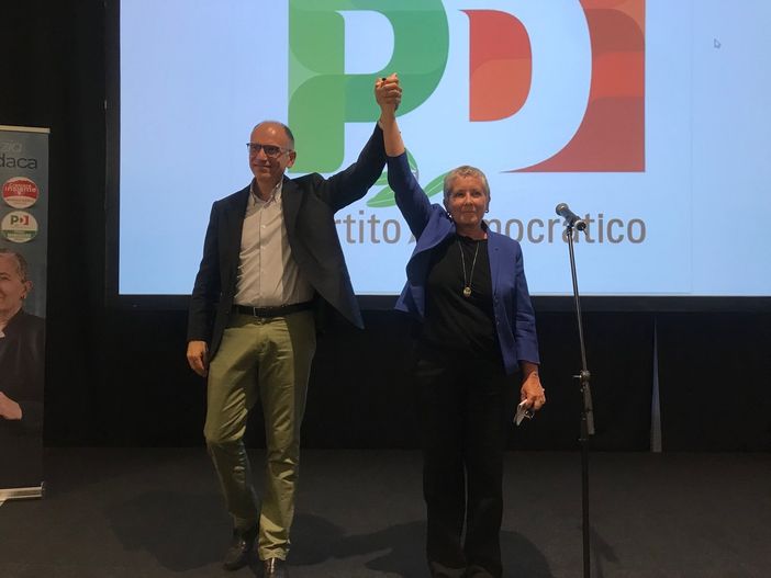 Enrico Letta a Cuneo a sostegno della Manassero: "Qui c'è energia. Avete fatto e farete un ottimo lavoro" [VIDEO]