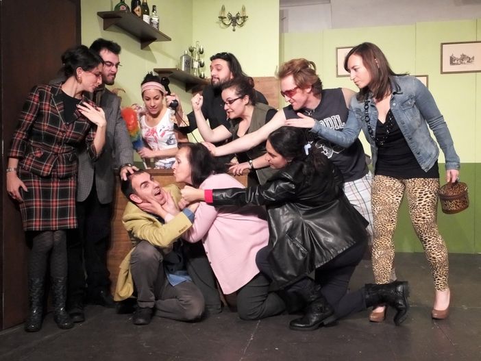 Ingresso libero e risate assicurate sabato 29 marzo al teatro civico di Busca