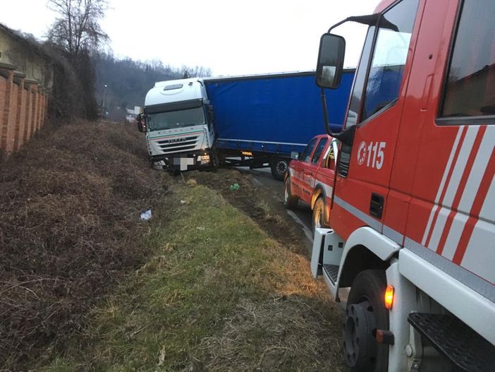 Immagine di repertorio di un incidente sulla Fondovalle Tanaro