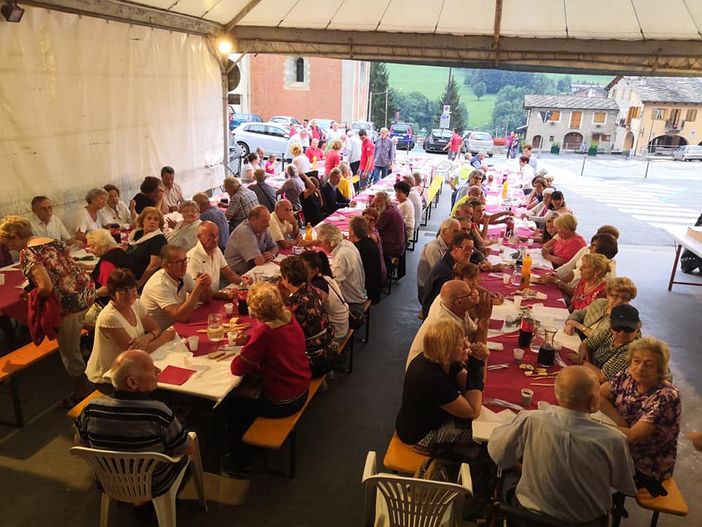 Cena in bianco e rosso con la Cri di Sampeyre