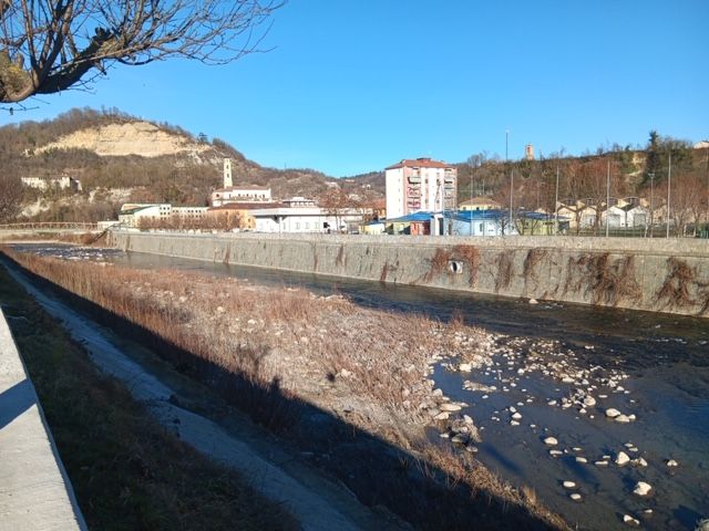 Terminati i lavori di messa in sicurezza del Tanaro sotto il ponte dell’oratorio a Cweva
