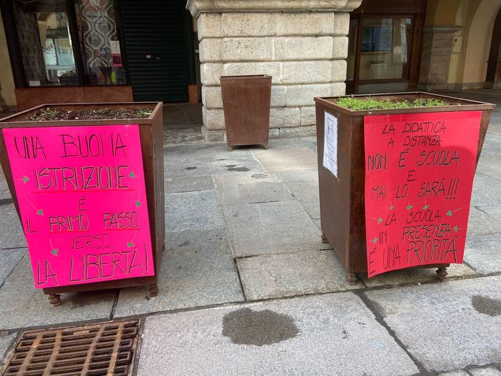 Scuole Aperte Cuneo: oggi la protesta dei genitori contro la DAD