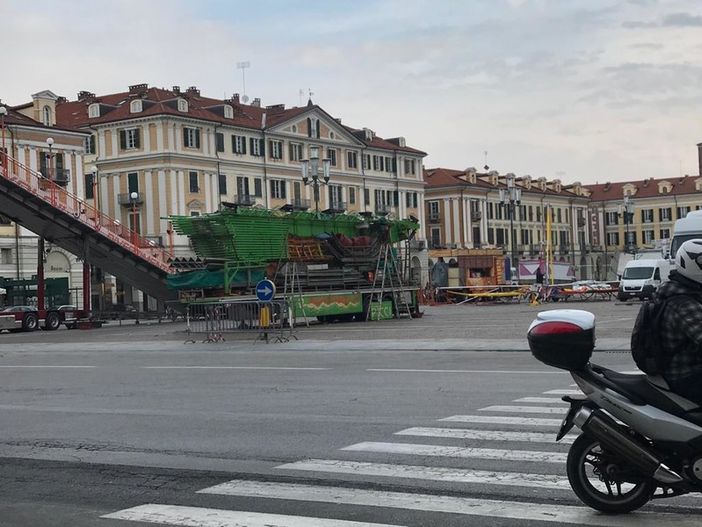 Foto del 2020, nel giorno in cui vennero smontate le giostre, lo scorso 9 marzo