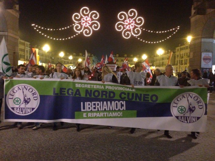 Manifestazione e corteo della Lega Nord a Cuneo per dire no al centro islamico in città