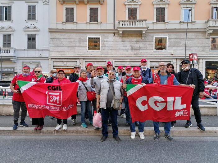 Una rappresentanza cuneese alla manifestazione di Roma indetta dalla Cgil