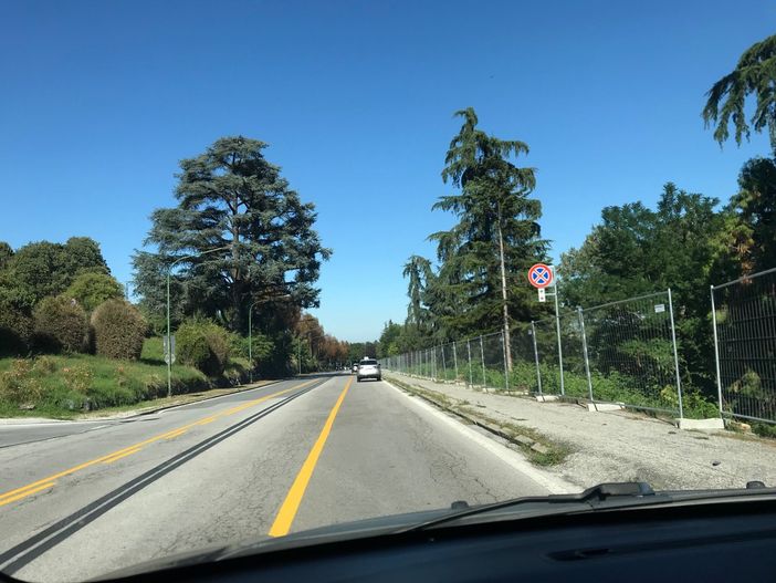Lavori per la pista ciclabile tra Cuneo e l'Oltregesso: cambia la segnaletica orizzontale in corso Marconi Lavori per la pista ciclabile tra Cuneo e l'Oltregesso: cambia la segnaletica orizzontale in corso Marconi