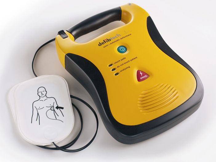 Caraglio, corso per praticare una corretta rianimazione cardiopolmonare con l'utilizzo del defibrillatore semiautomatico