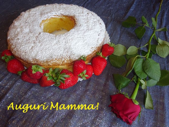 Domenica 12 maggio è la festa della mamma: ditelo con un dolce
