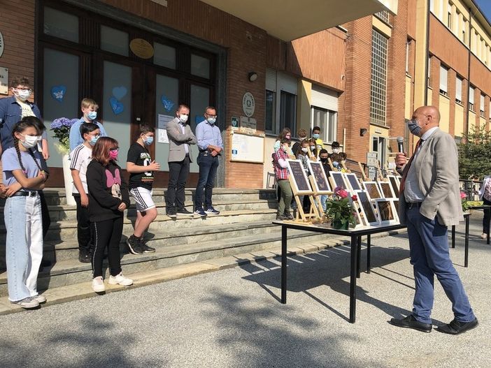 La donazione di quadri fatta dall'istituto Arpino di Sommariva Bosco La donazione di quadri fatta dall'istituto Arpino di Sommariva Bosco