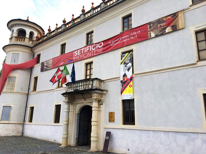 Il filatoio di Caraglio incontra l'arte e la moda