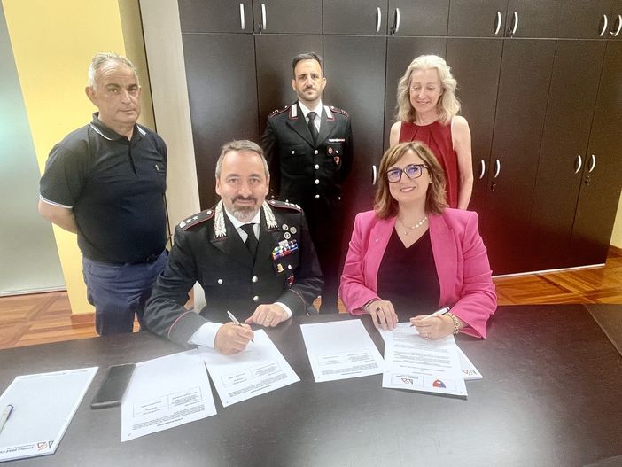 Sicurezza sul lavoro: siglata l'intesa tra carabinieri e scuola edile di Cuneo