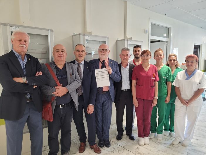 All’Ospedale di Saluzzo un contributo dai Lions per un ecografo All’Ospedale di Saluzzo un contributo dai Lions per un ecografo