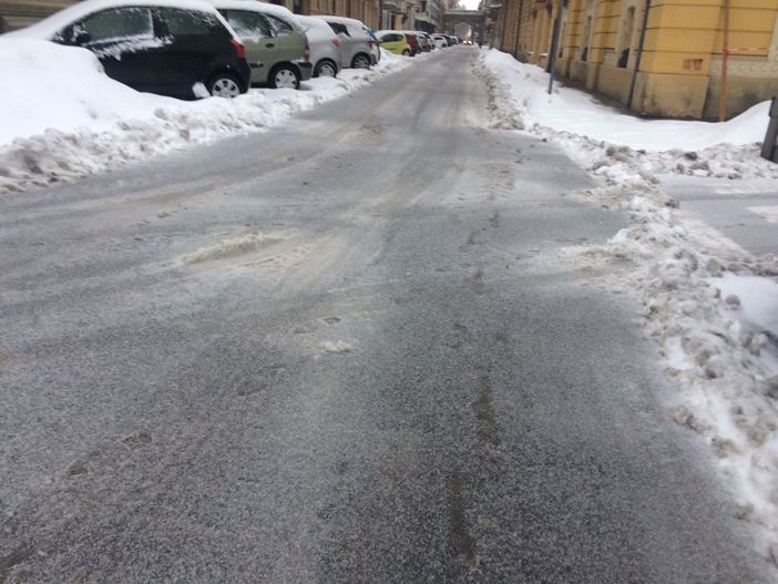 Temibile e pericoloso: ecco cos'è il gelicidio di cui si parla tanto in questi giorni Temibile e pericoloso: ecco cos'è il gelicidio di cui si parla tanto in questi giorni