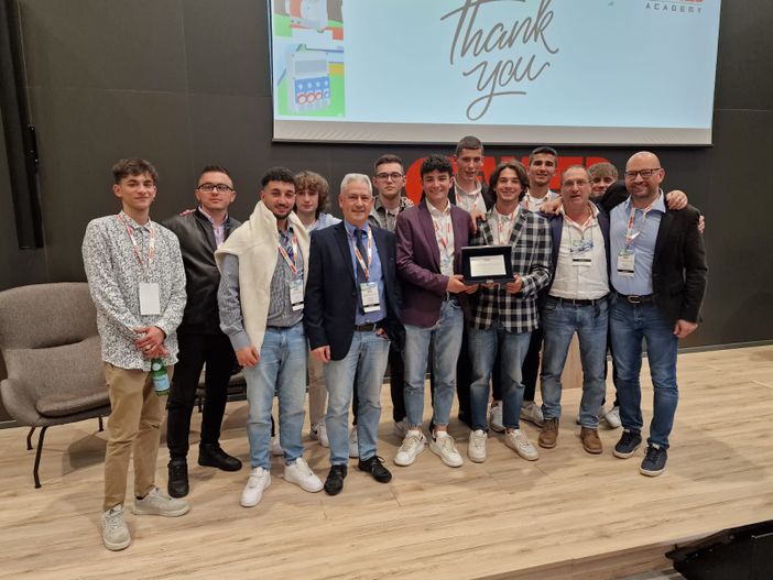 Studenti monregalesi premiati a Bergamo per un progetto di riqualificazione energetica