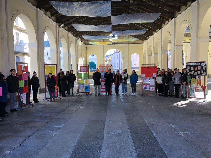 Anche Barge ha celebrato la Giornata mondiale contro la violenza sulla donna Anche Barge ha celebrato la Giornata mondiale contro la violenza sulla donna