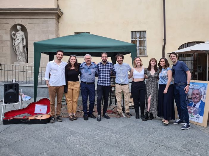 Grande partecipazione alla Jam Session di musica e idee organizzata dai giovani candidati con Saglione