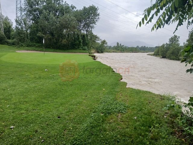 Maltempo, il Gesso si mangia una porzione del “green” al Golf Club di Boves