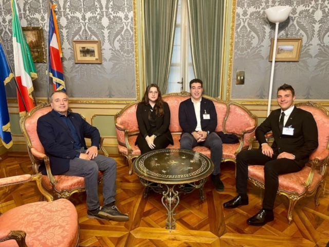 I giovani di Forza Italia Valle Maira accolti a Torino da Franco Graglia