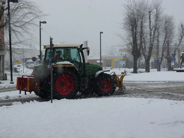Per la neve ed il ghiaccio sulle strade il Comune di Alba incolperà il Patto di Stabilità? Per la neve ed il ghiaccio sulle strade il Comune di Alba incolperà il Patto di Stabilità?