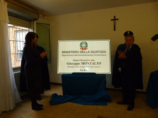 La cerimonia di intitolazione della Casa Circondariale di Alba. Fotoservizio Gisella Divino (© targatocn.it)