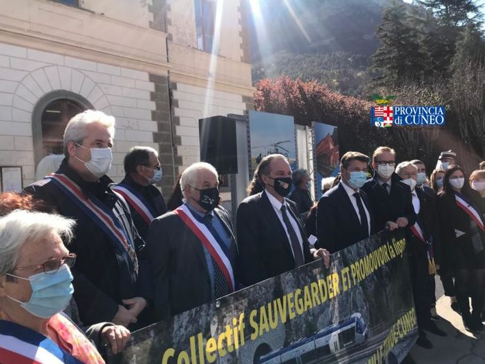 Borgna a Tenda per il collegamento ferroviario Cuneo-Breil-Nizza. Ventimiglia esclusa dai festeggiamenti