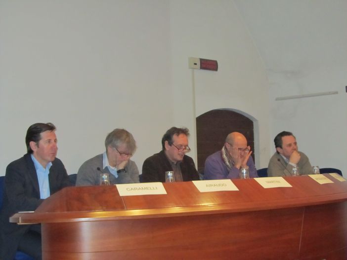 Il tavolo dei relatori