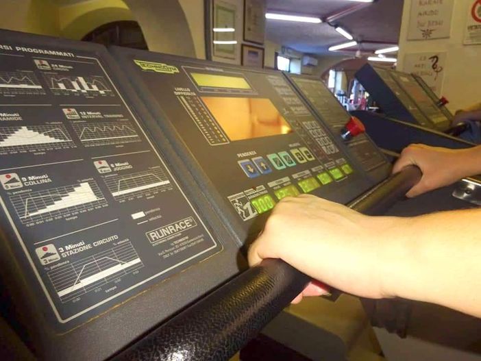 La quarantena non ferma il fitness con i consigli dell’istruttrice Paola Bergesio di Bra (VIDEO)