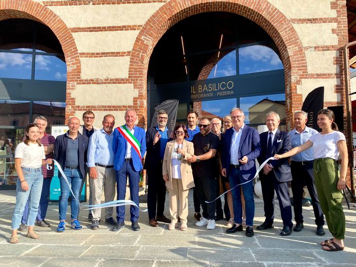 L'inauguirazione del Basilico nella Porta di Valle di Saluzo e pianura nell'ex tettoia mercatale di piazza Buttini