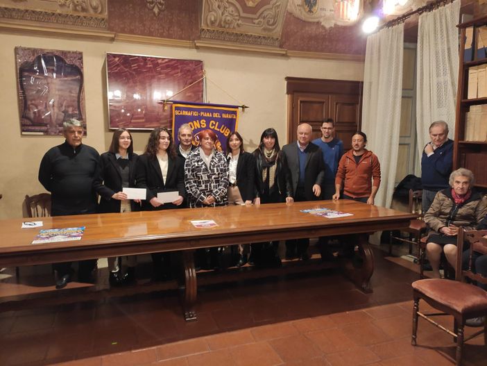 Scarnafigi, consegna delle borse di studio a Greta Di Monaco e Carlotta Pansa Scarnafigi, consegna delle borse di studio a Greta Di Monaco e Carlotta Pansa