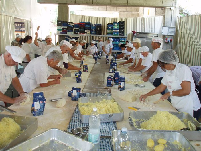 Ultimi preparativi per la XV Fiera della Patata di Entracque