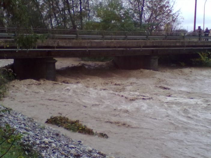 Il Grana nei pressi di Centallo alle 13 di oggi