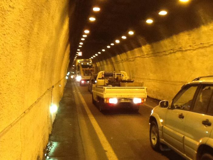 Chiude per una notte la galleria del Colle di Tenda