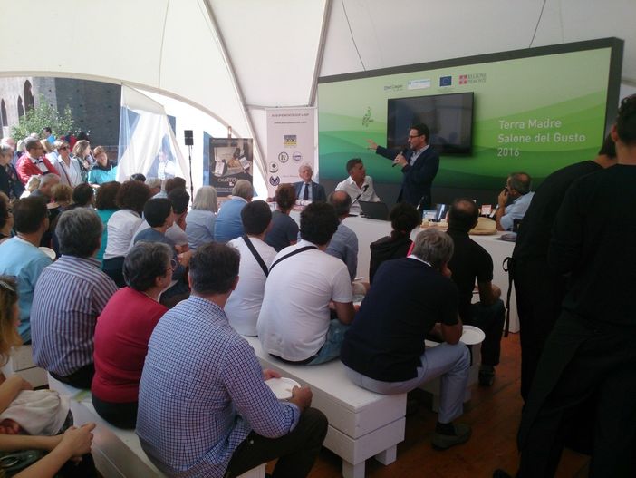 Le immagini scattate al Salone del Gusto