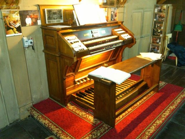 Cherasco, concerto  dell' organista Eugenio Sacchetti