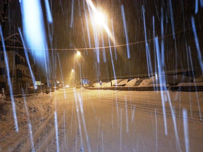 Limone Piemonte sotto la neve, alle 20.30 (foto©sofia1156)