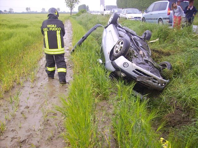 Alcune immagini dell'incidente (copyright targatocn) Alcune immagini dell'incidente (copyright targatocn)