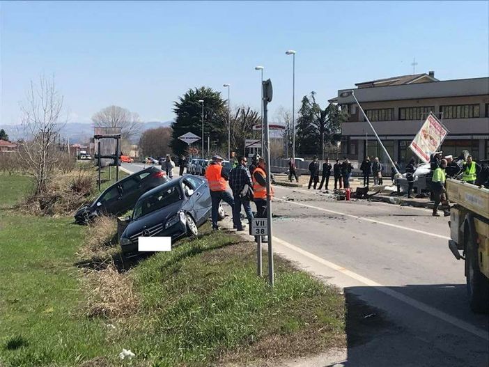 Incidente in borgata San Martino di Bra: muore carabiniere 43enne, grave un altro militare di 29 anni Incidente in borgata San Martino di Bra: muore carabiniere 43enne, grave un altro militare di 29 anni