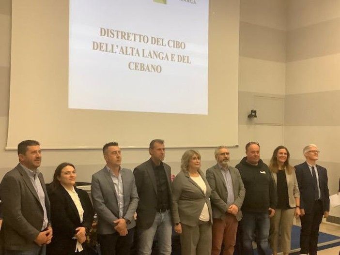 La Regione Piemonte dice “Sì” al Distretto del Cibo dell’Alta Langa e del Cebano La Regione Piemonte dice “Sì” al Distretto del Cibo dell’Alta Langa e del Cebano