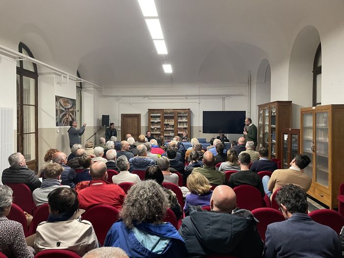 Mondovì Piazza, viabilità fragile: via Marchese chiusa da un anno, chiesta la sospensione dell'area pedonale in piazza Maggiore