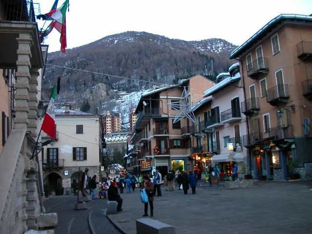 Limone Piemonte conferisce la cittadinanza onoraria alla Brigata Alpina Taurinense