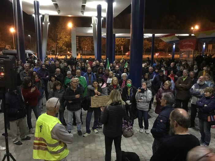 A Cuneo i "no green pass" ancora in piazza. Annunciati proteste e presidi ad oltranza